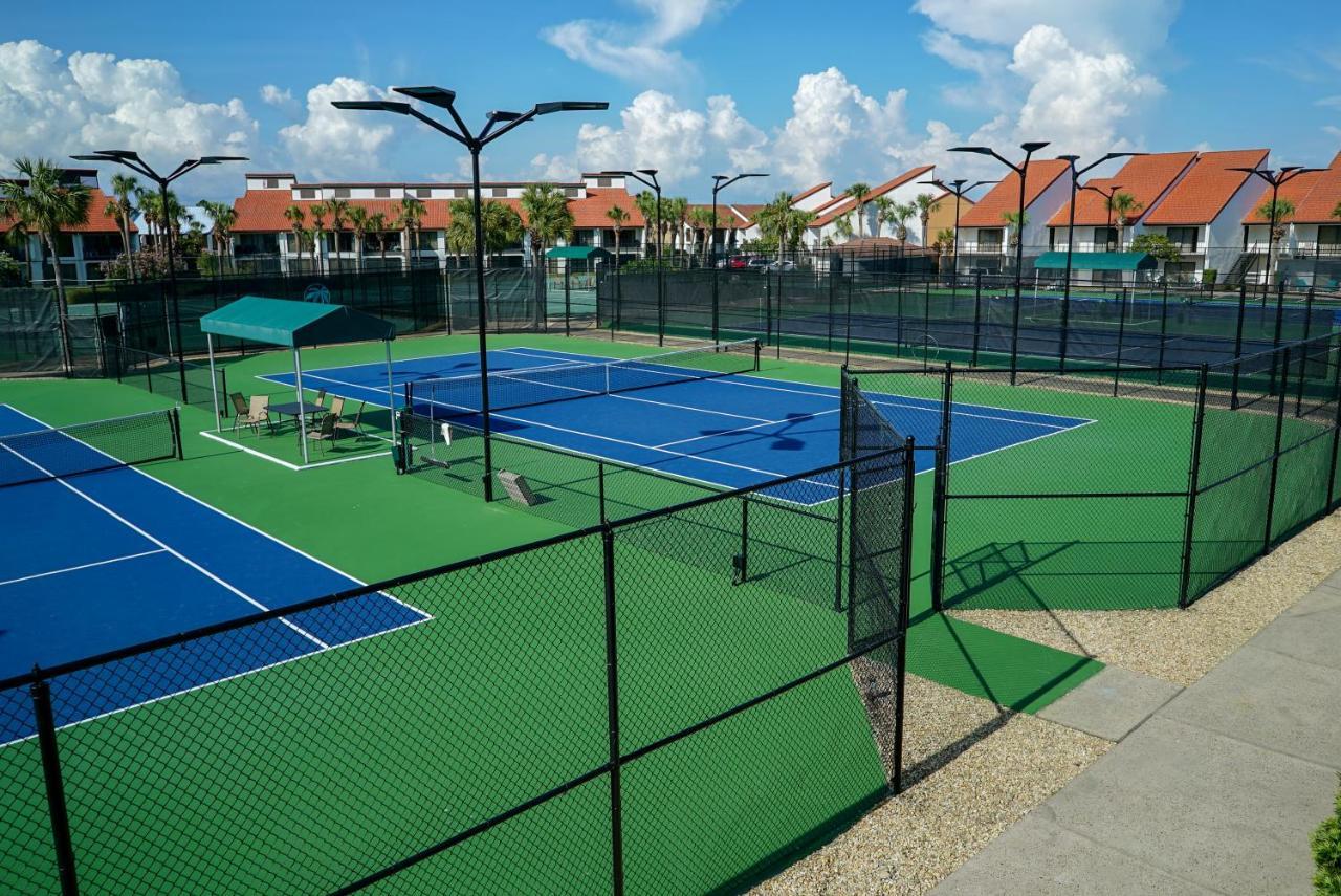 Edgewater Windward 305 *